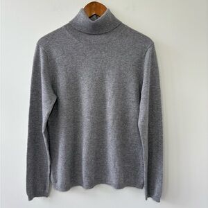 Neiman Marcus Cashmere Sweater in Charcoal Xl Woman